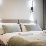 Modern Retreat I I By Cohost شقة بالانغا