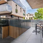 Modern Retreat I I By Cohost Apartment *