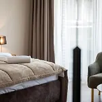 Modern Retreat I I By Cohost شقة بالانغا