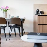 Apartment Modern Retreat I I By Cohost Palanga
