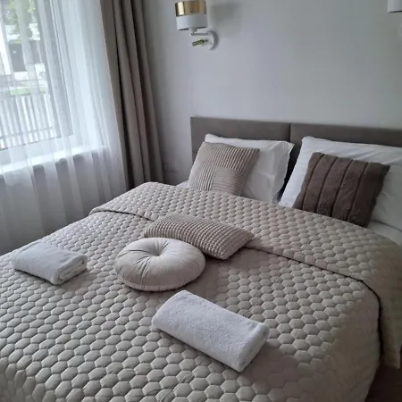 Modern Retreat I I Wifi Included I By Cohost