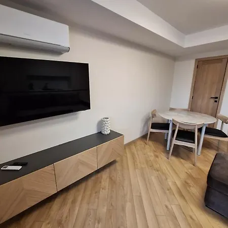 Modern Retreat I I Wifi Included I By Cohost