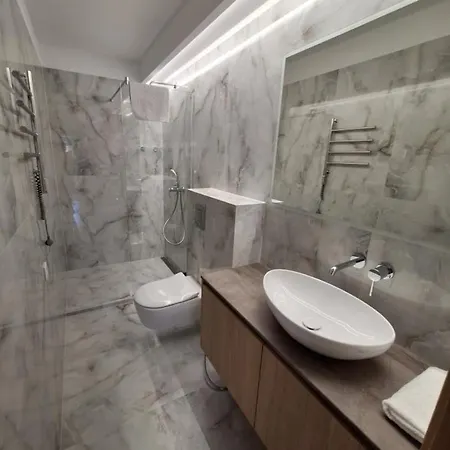 Apartment Modern Retreat I I Wifi Included I By Cohost *