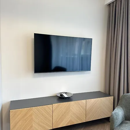 Apartment Modern Retreat I I Wifi Included I By Cohost Palanga