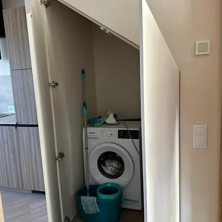 Modern Retreat I I Wifi Included I By Cohost Apartment *