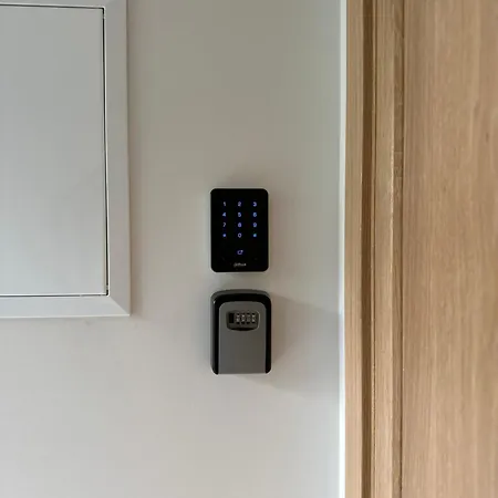 Modern Retreat I I Wifi Included I By Cohost