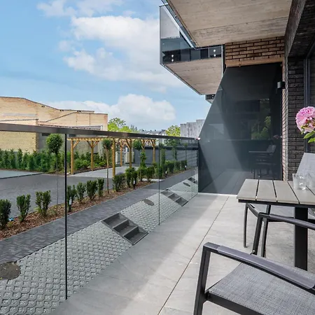 Modern Retreat I I By Cohost Palanga