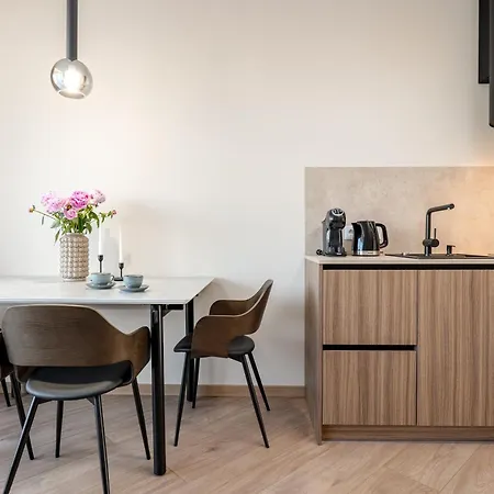 Apartment Modern Retreat I I By Cohost *
