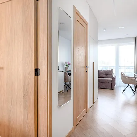 Apartment Modern Retreat I I By Cohost