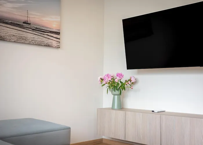 Modern Retreat I I By Cohost Palanga