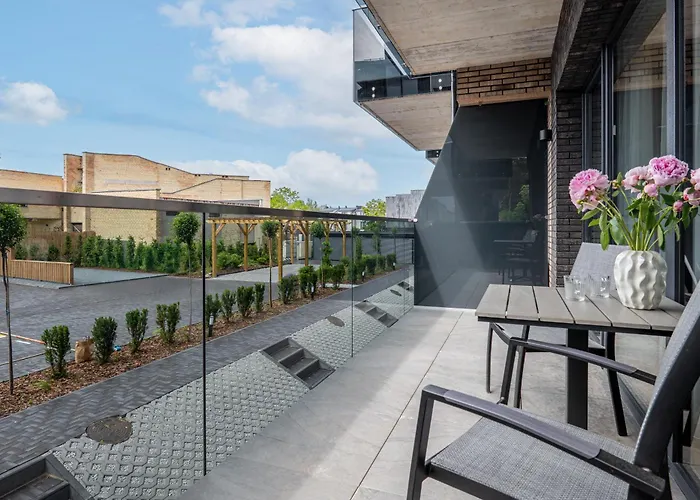 Modern Retreat I I By Cohost Palanga