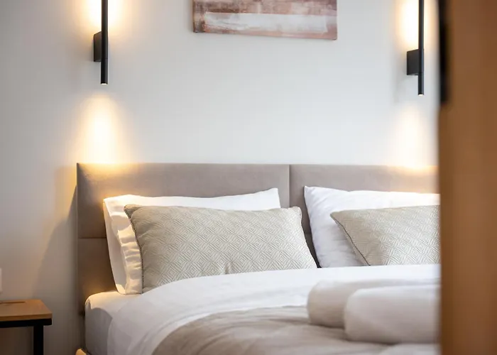 Modern Retreat I I By Cohost Apartment